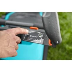 Gardena Akku-Rasenmäher Set PowerMax Li-40/37 Inkl. Akku Und Ladegerät -Gartengerätegeschäft 31 3050 4078500031097 pt08